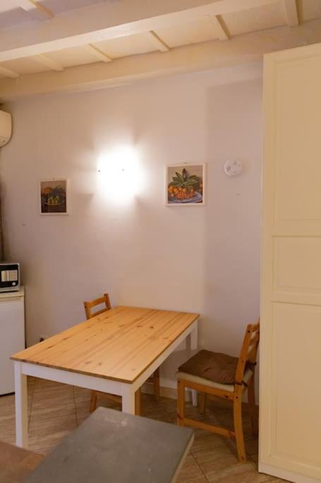 Lovely Portion Of Property Few Steps From Basilica Santa Croce Florence Buitenkant foto